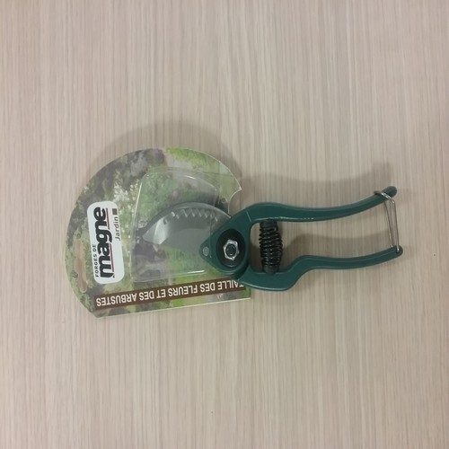 Sécateur à tailler professionnel